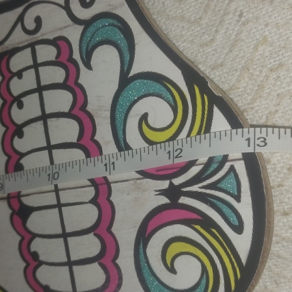 Fancy skull decoration - Picture 7 of 7